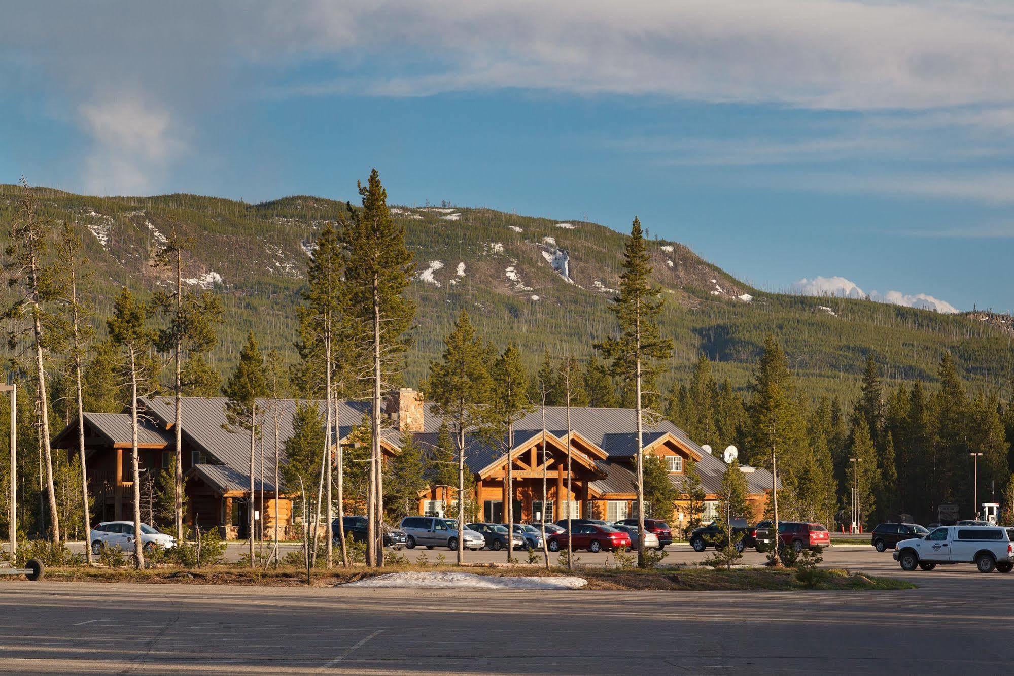 Headwaters Lodge & Cabins At Flagg Ranch Moran Exterior photo